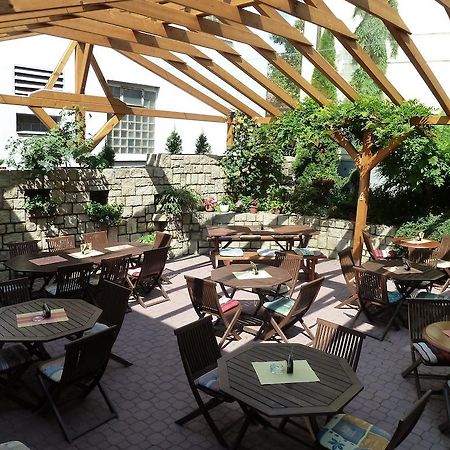 Mariánské Lázně Penzion Holiday מראה חיצוני תמונה