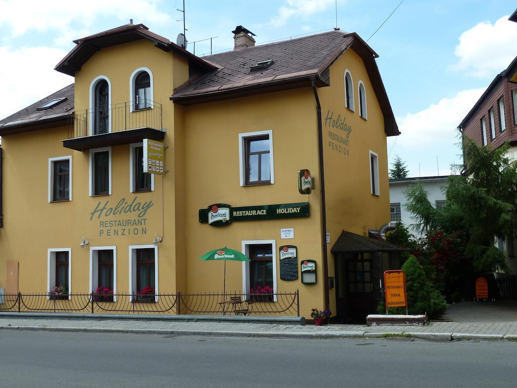 Mariánské Lázně Penzion Holiday מראה חיצוני תמונה
